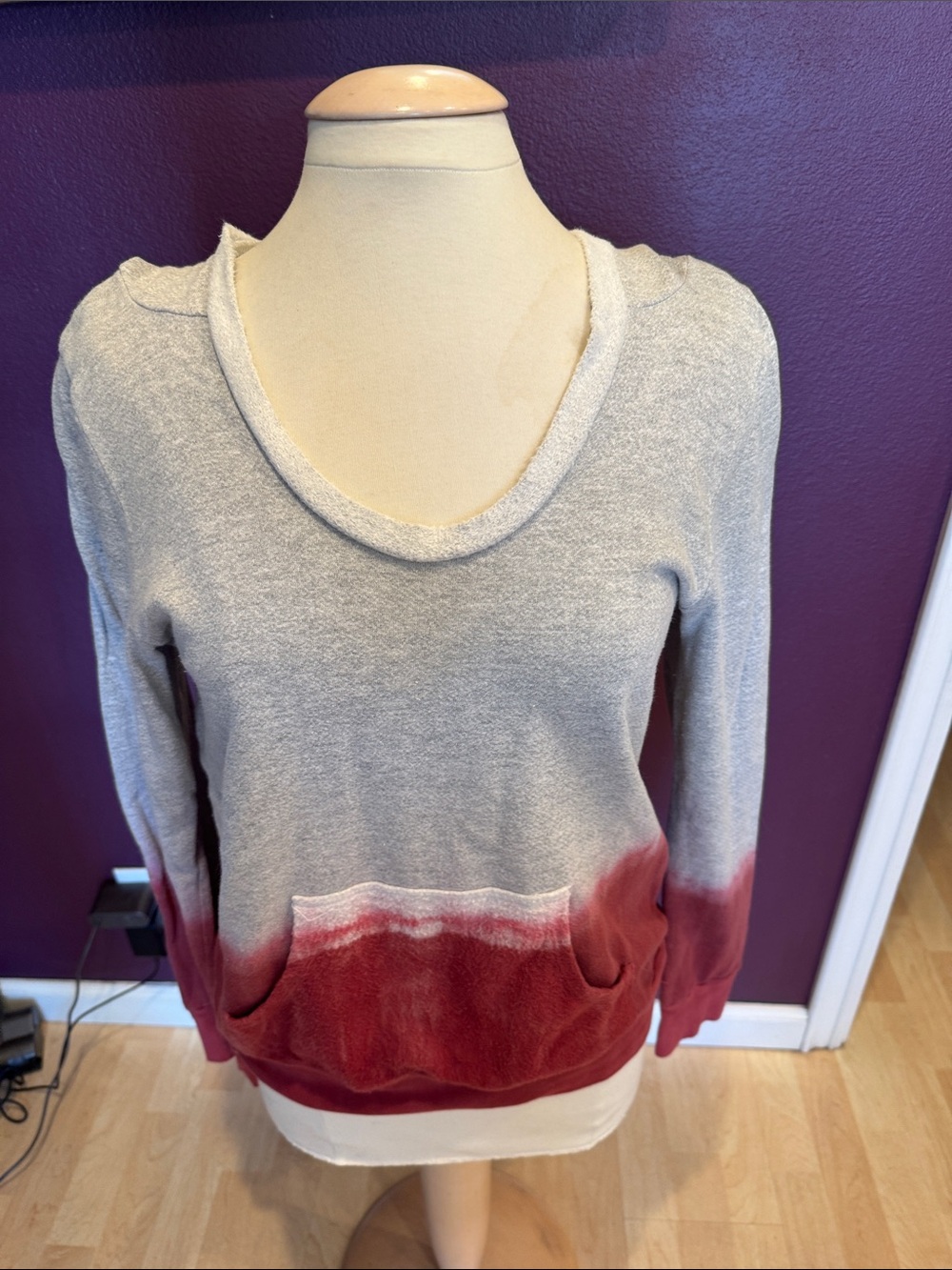Women's Two-Tone Scoop Neck Pullover Sweater - Cream and Red